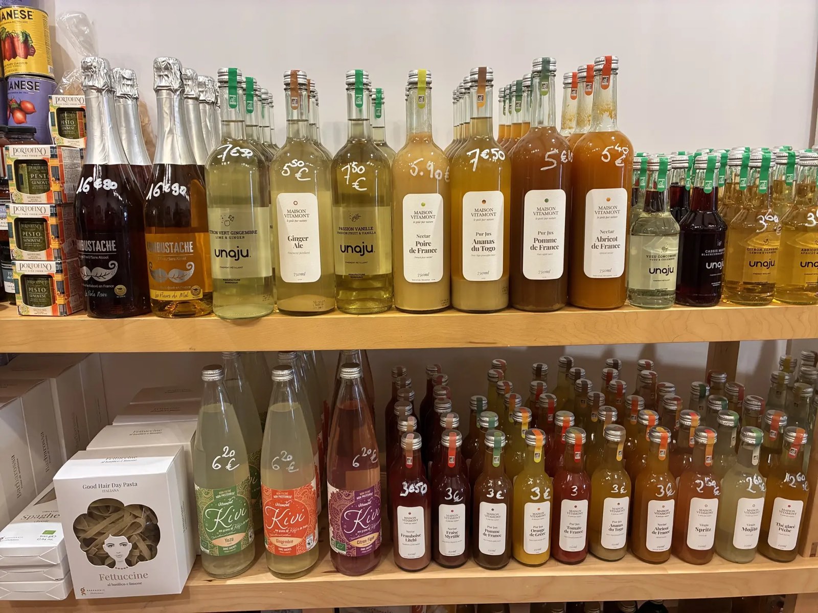 Bar sans alcool Cluny : kombuchas, jus et pétillants artisanaux